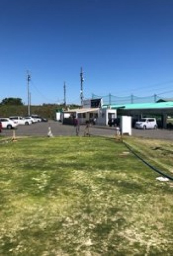 ゴルフは雨でもプレーサムネイル