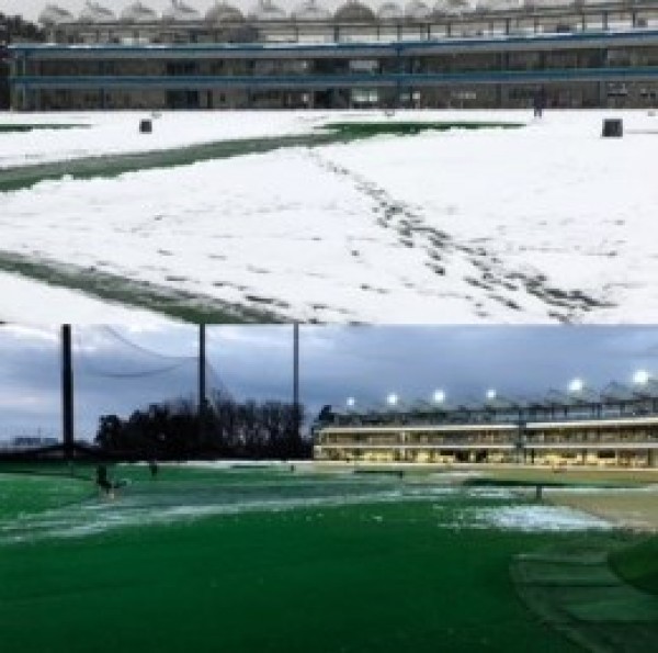 トレーニングになったゴルフ練習場での雪掻きサムネイル